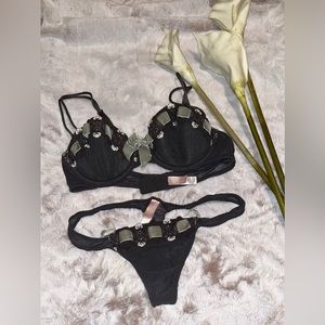 Women’s VICTORIA’S SECRET lingerie S 💖